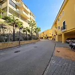 Queen Marie - Golf, Parking And Pool - Апартаменты *