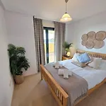 Апартаменты Queen Marie - Golf, Parking And Pool - *