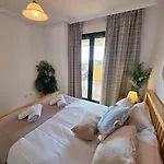 Queen Marie - Golf, Parking And Pool - Бенальмадена