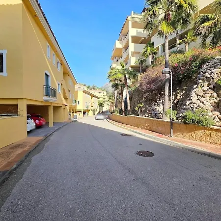 Queen Marie - Golf, Parking And Pool - アパート *