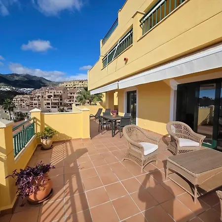 Queen Marie - Golf, Parking And Pool - Апартаменты *