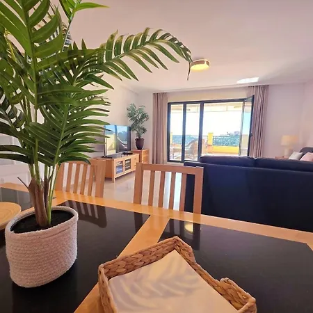 Queen Marie - Golf, Parking And Pool - *